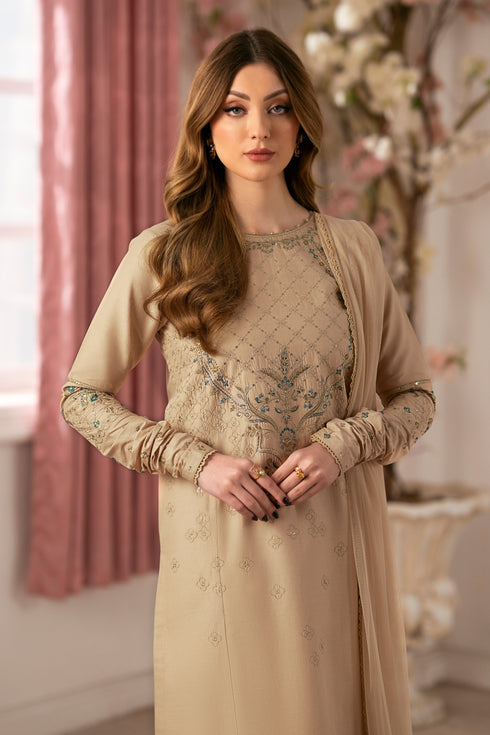 Detailed shot of NAQSHI Chamkeeli sleeve cuff with floral embroidery, shimmering sequins and scalloped lace edge on beige cambric