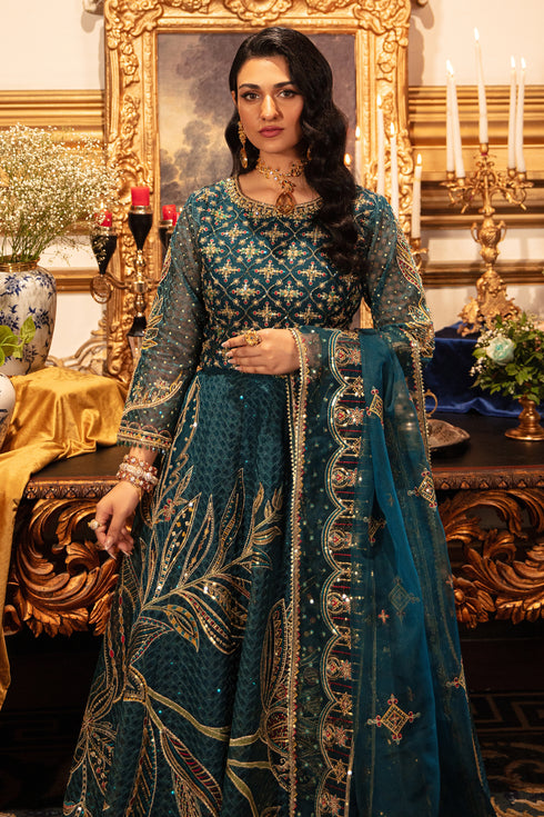 naqshi zeemal organza dupatta draped elegantly to display embroidered motif spread, sequin jaal and scalloped lace finish.