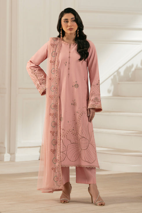 NAQSHI Chamak front: light‑pink straight‑cut cambric shirt with round neckline, subtle front slits and unique handmade buttons paired with straight cambric pants