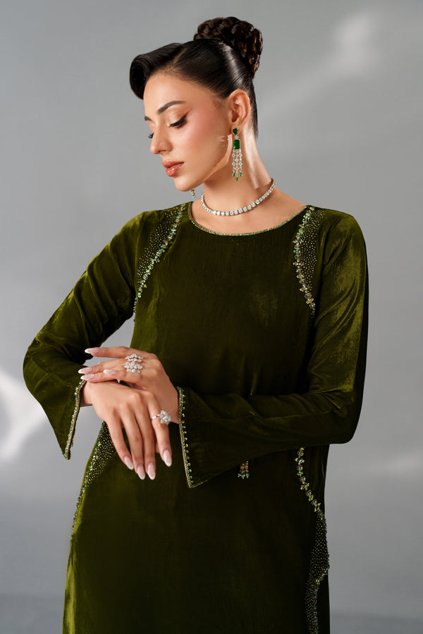 NAQSHI Aria mehndi green velvet shirt front view with adda embroidery