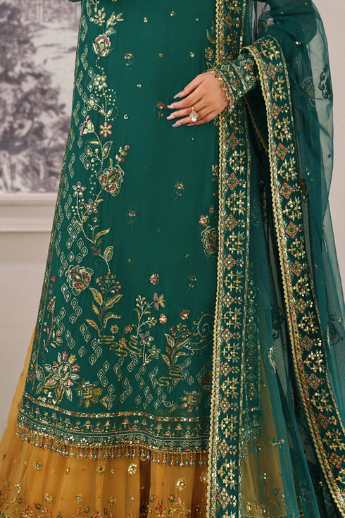Savena by NAQSHI close-up of fine embroidery and sequin detailing along the ensemble borders