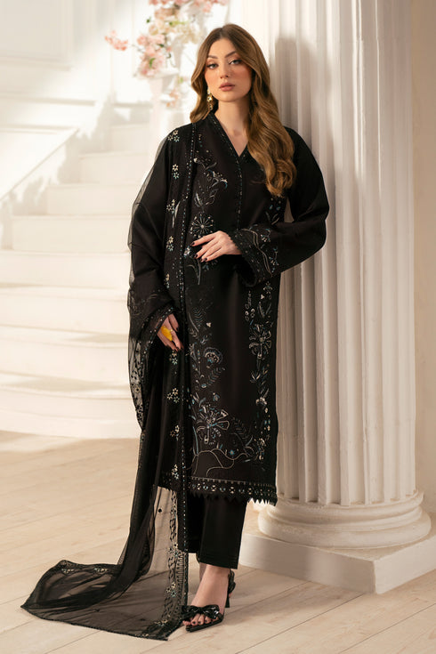 Detailed shot of NAQSHI Moheeni sleeve featuring sequinned floral embroidery and lace‑bordered cuff on cambric fabric