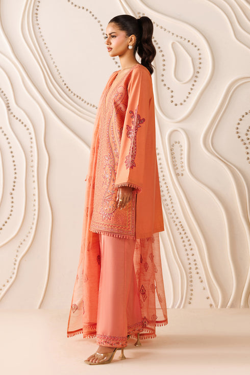 Side angle of NAQSHI Flaira outfit highlighting 12-panel cambric shirt, relaxed culotte fit, and clean silhouette