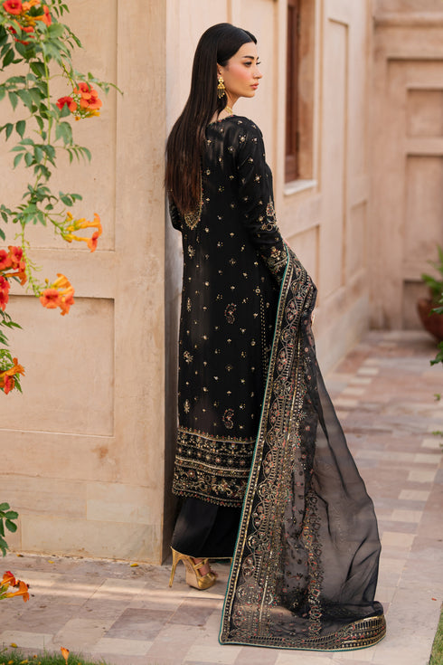 NAQSHI Gul-e-Tesnim back panels – flowing embroidered embroidery and sequin detailing on black fabric