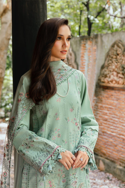 Sultana by NAQSHI close-up of border embroidery and sequin lace accents on shirt hem