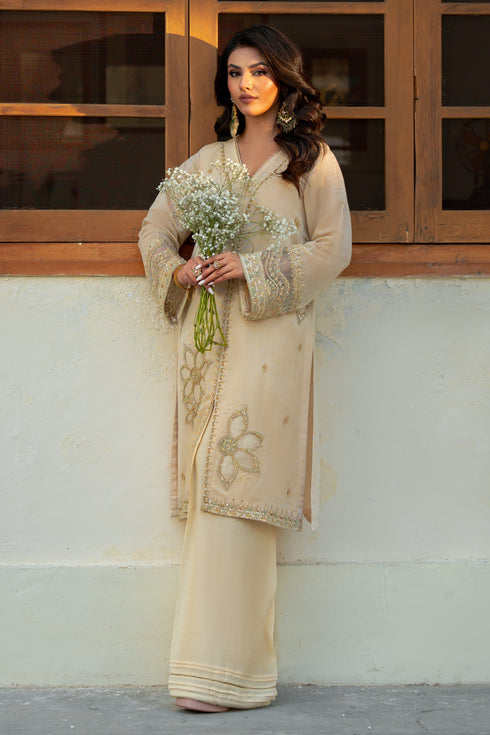 NAQSHI Kathrine culottes view: pleated Khaddi Masoori trousers with lace‑finished hem and delicate adornments