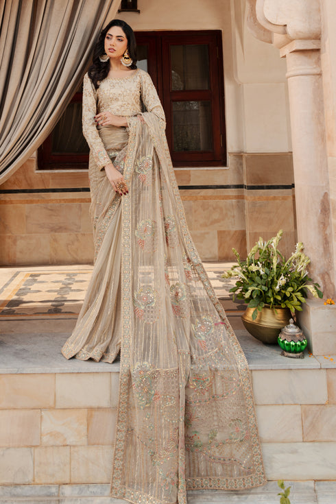 NAQSHI Ramish saree pallu detail showcasing chunky floral motifs in kora and sequin work with embroidered border