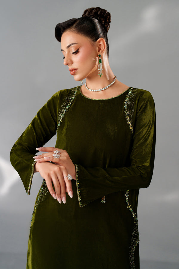 NAQSHI Aria mehndi green velvet shirt front view with adda embroidery