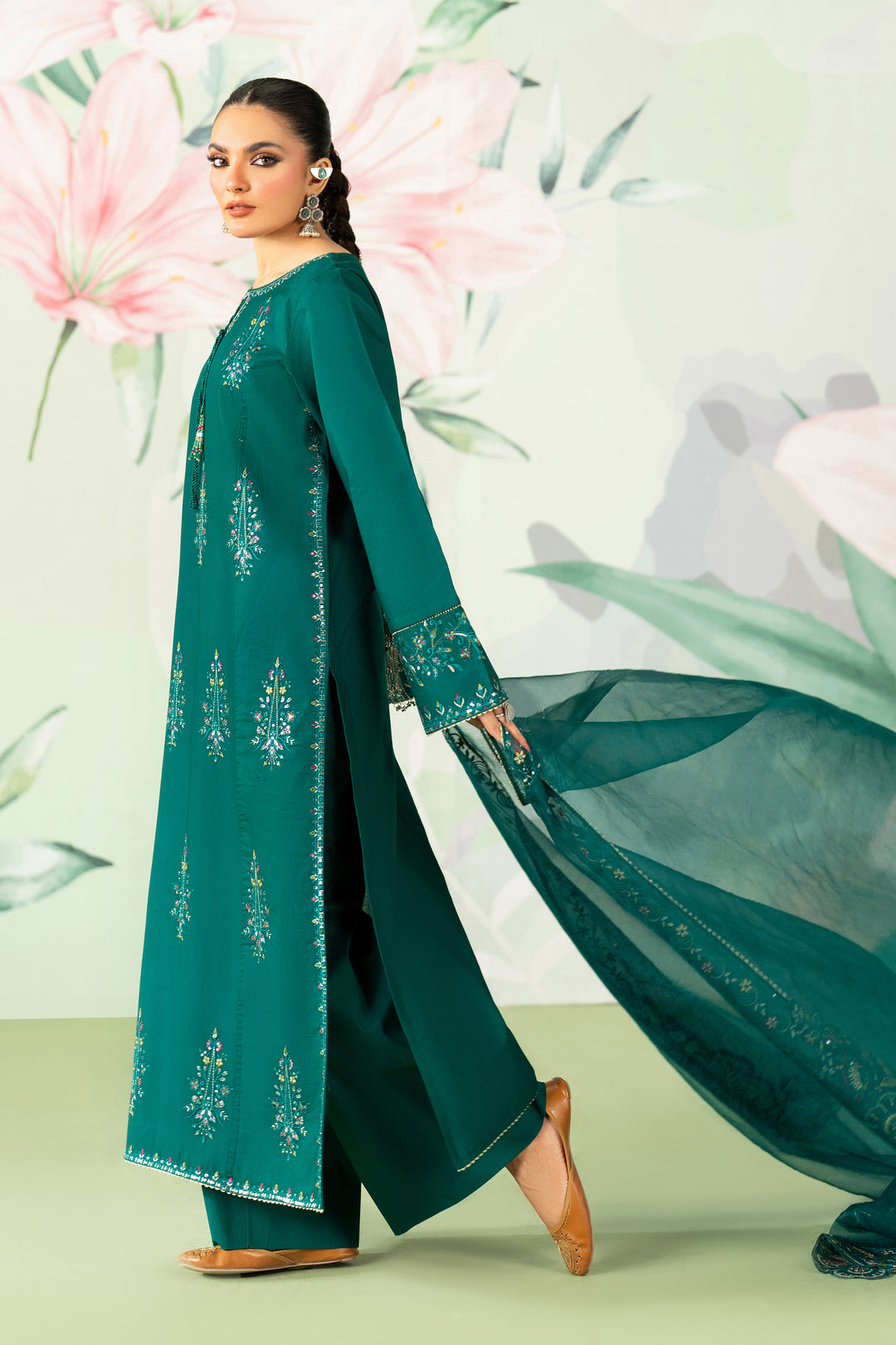 NAQSHI Ankita olive green straight trousers with subtle stitched border and clean hemline