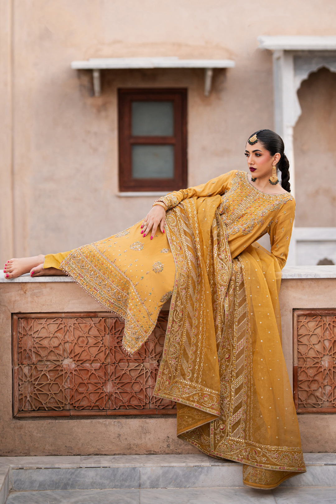 NAQSHI Gul-e-Yusra angled front – detailed spray embroidery and handcrafted hangings