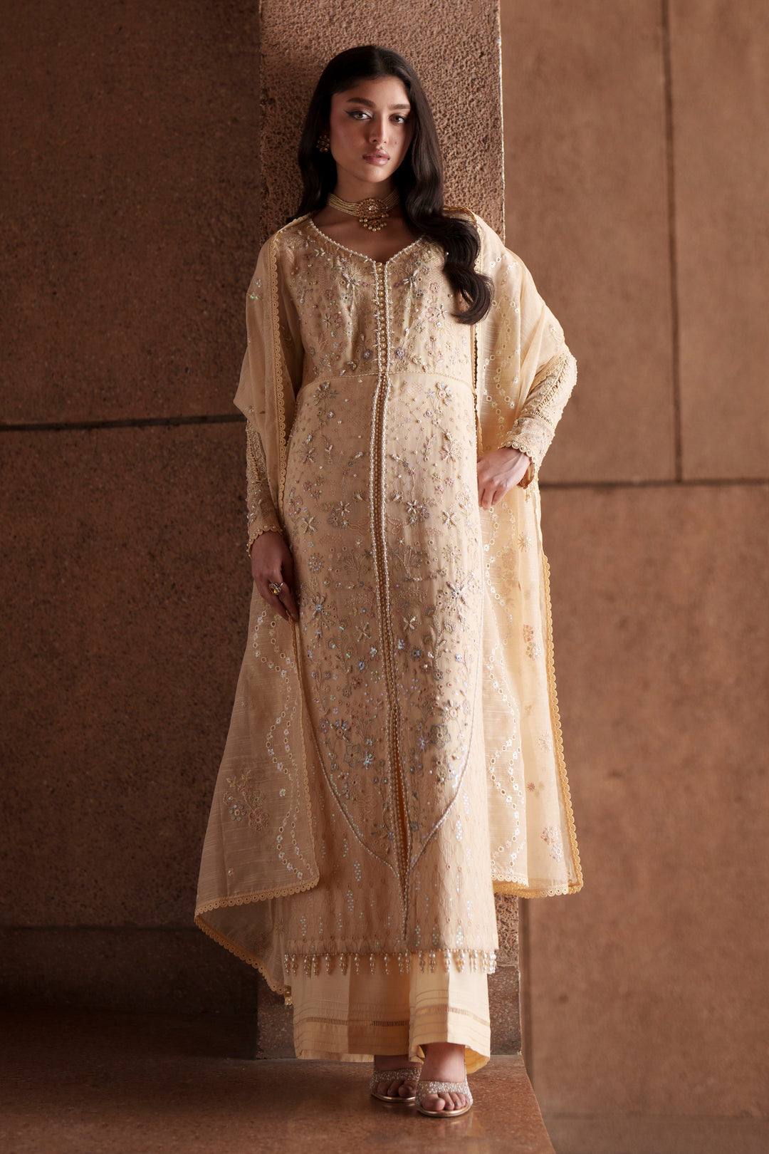 NAQSHI Igor vintage cream embroidered khadi net outfit featuring embroidered cotton organza dupatta, elegant movement and formal occasion wear