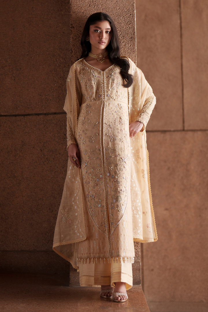 NAQSHI Igor vintage cream embroidered khadi net outfit featuring embroidered cotton organza dupatta, elegant movement and formal occasion wear