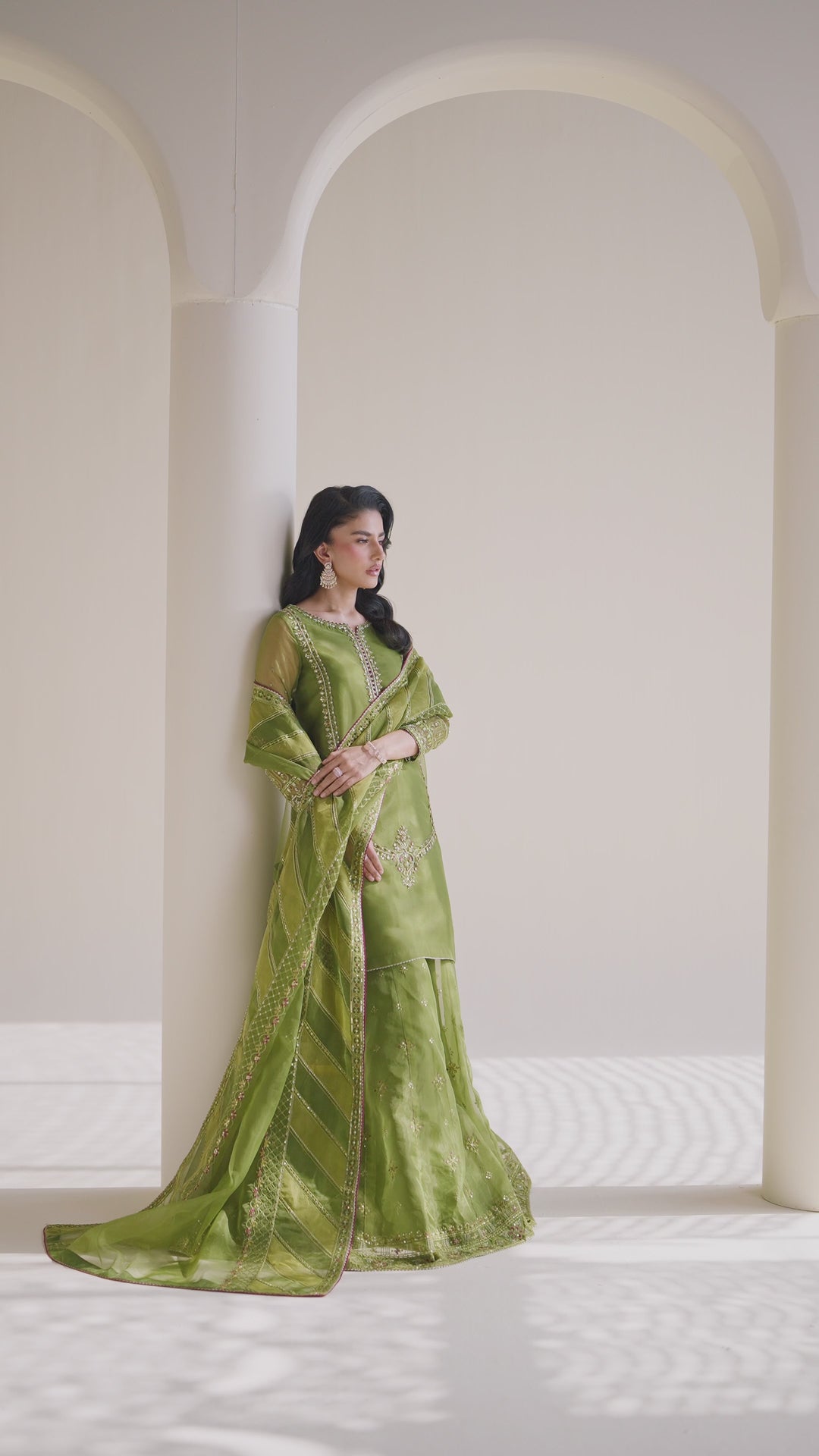 NAQSHI – Feeha Mehndi Green Organza 3-Piece Set